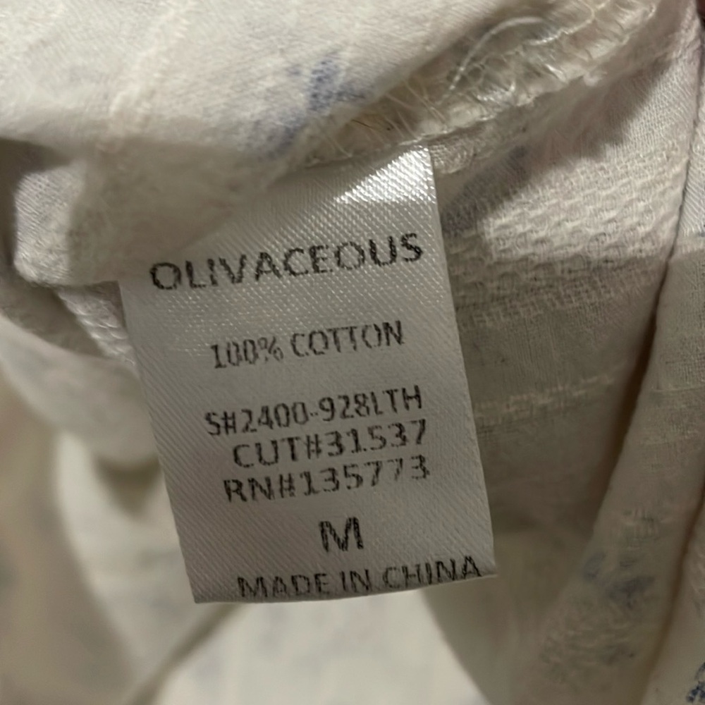 NWOT Olivaceous Puff Sleeve Blouse - Cream and Blue Floral Size M - Picture 5 of 7